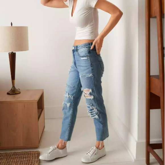 American Eagle Straight Mom Jeans Ripped - Picture 1 of 8